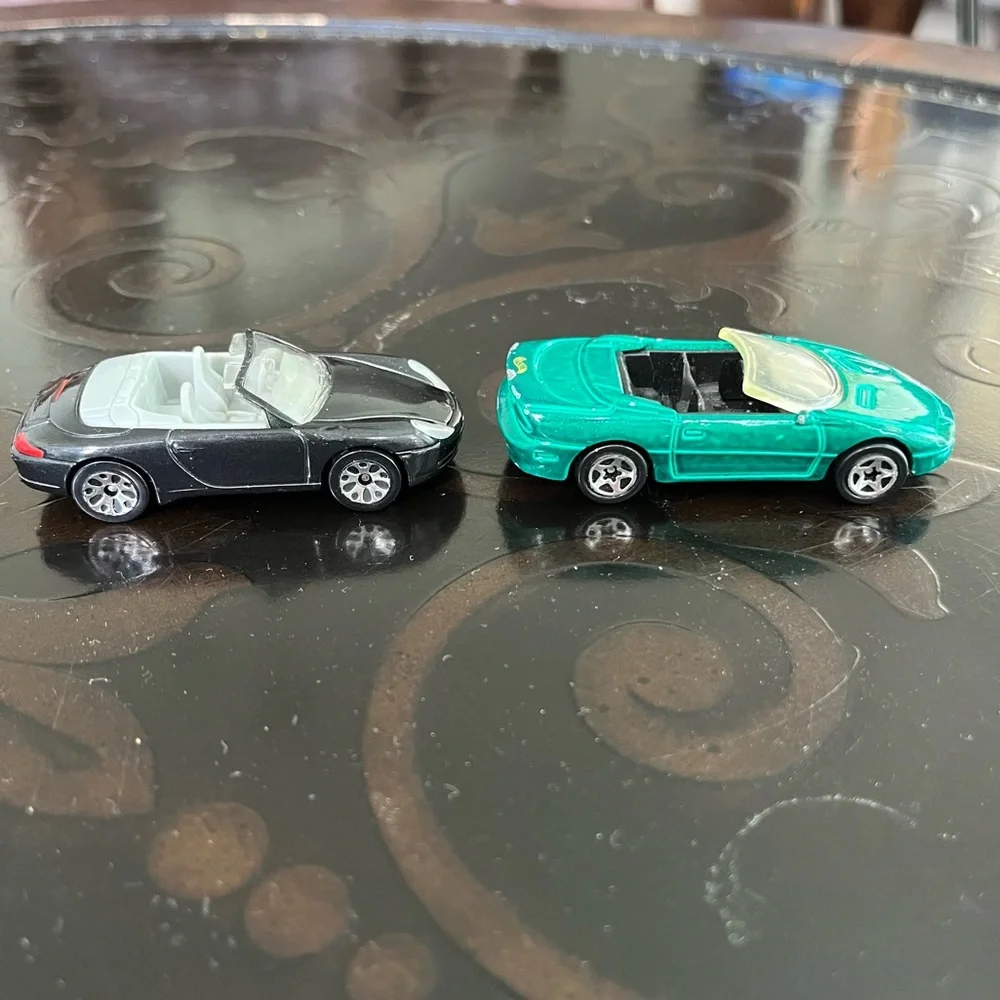 Hot Wheels Luxury Convertibles